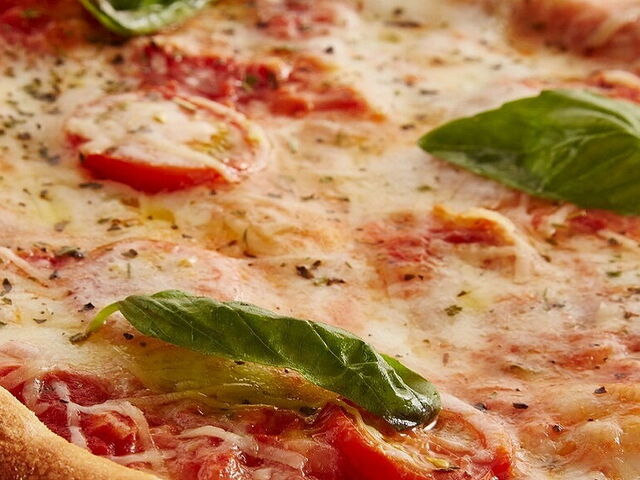 Cucina Tipica Napoletana: 10 Piatti Tradizionali da Assaggiare