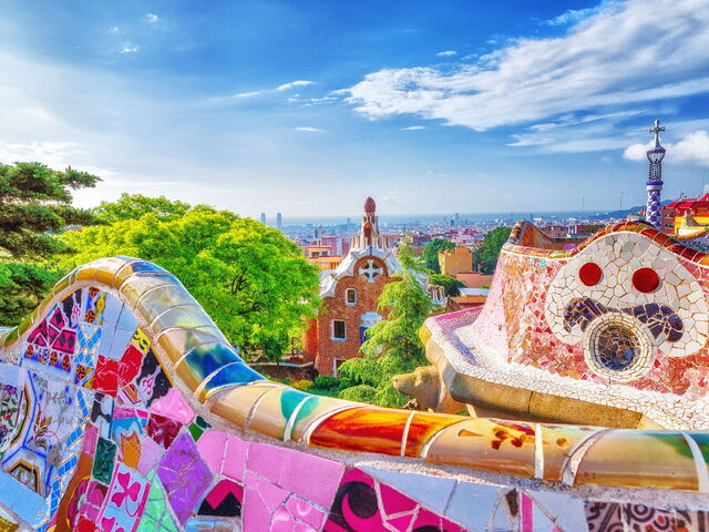 Cosa fare per il 1° maggio: una visita al Parc Güell italiano