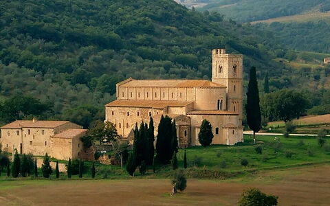 L'Abbazia di Sant'Antimo: un Luogo Magico da Visitare a Montalcino