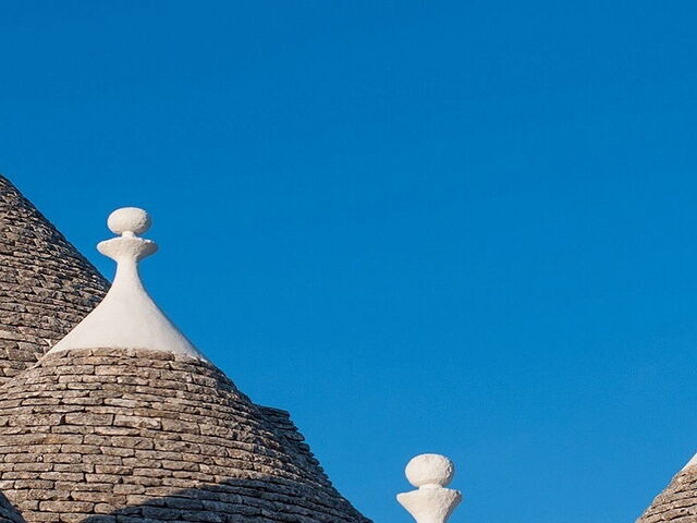 La Storia e la Fiaba dei Trulli Pugliesi