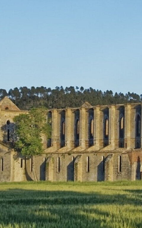 San Galgano e la spada nella roccia