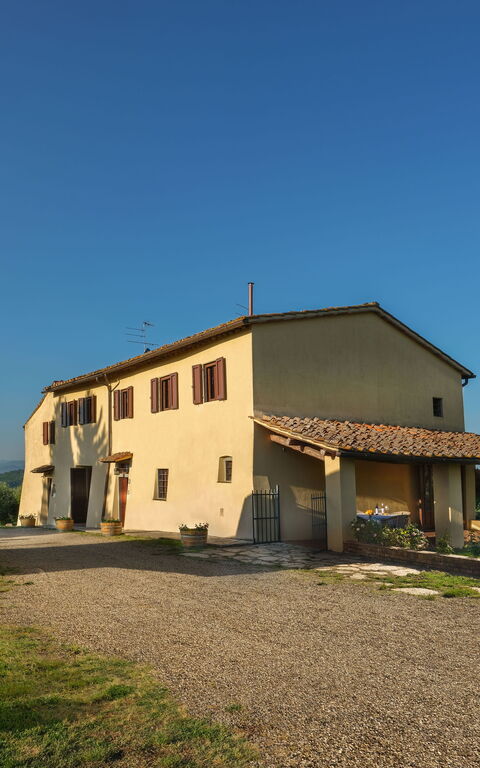 Pozzo Dei Desideri: all'aperto, Entrata Principale, Esterni