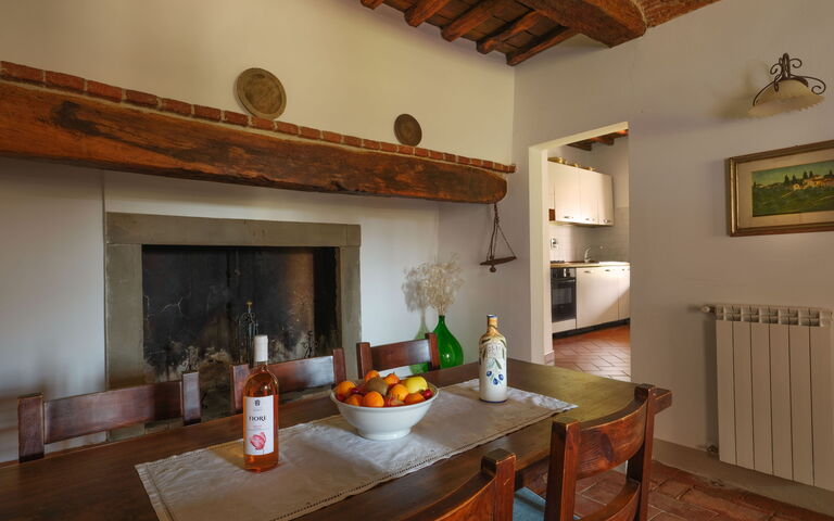 Alloggio Pozzo Dei Desideri 2: Sala da pranzo, Soggiorno