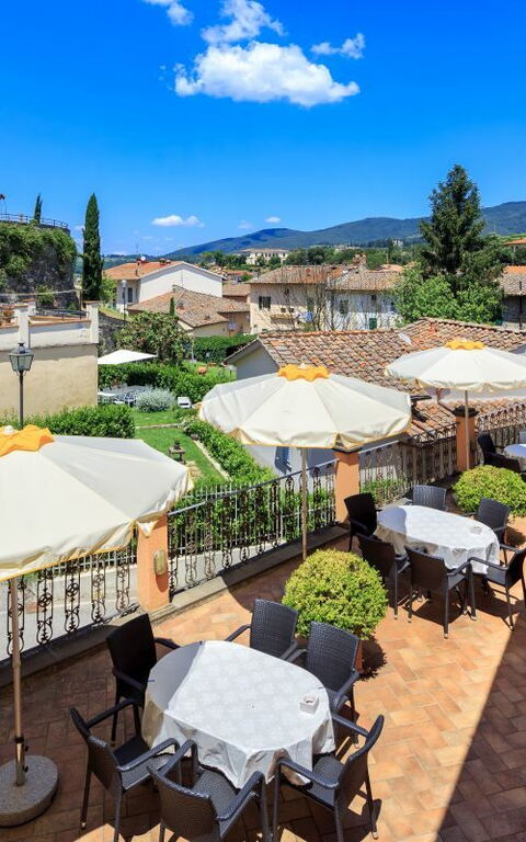 Palazzo a Greve: all'aperto