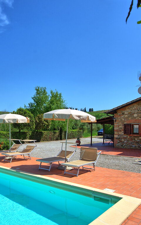 Cuccardino: all'aperto, Esterni, Piscina