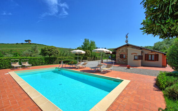 Cuccardino: all'aperto, Piscina