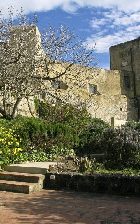 Presidio: all'aperto, Esterni