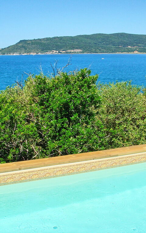 Presidio: Giardino, Piscina