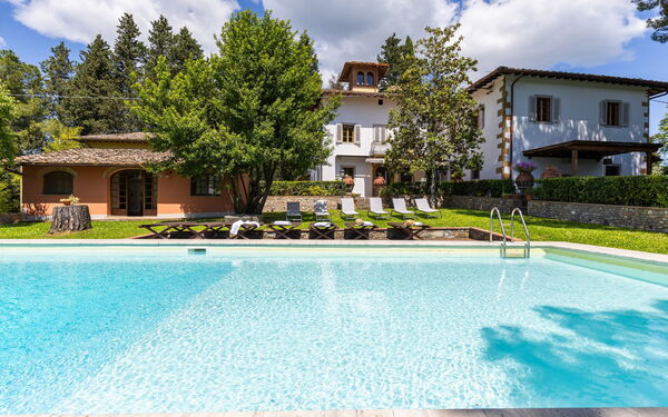 Villa Orchidea: all'aperto, Esterni, Giardino, Piscina