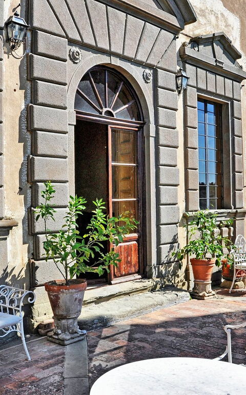 Montegufoni: all'aperto, Balcone / Terrazza / Patio, Esterni