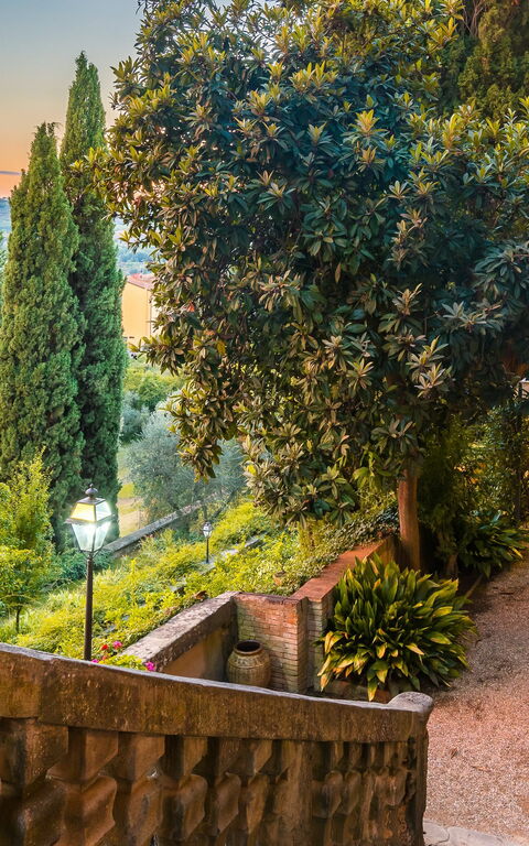 Montegufoni: all'aperto, Balcone / Terrazza / Patio, Esterni, Giardino