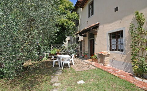 Alloggio Archi: Esterni, Giardino