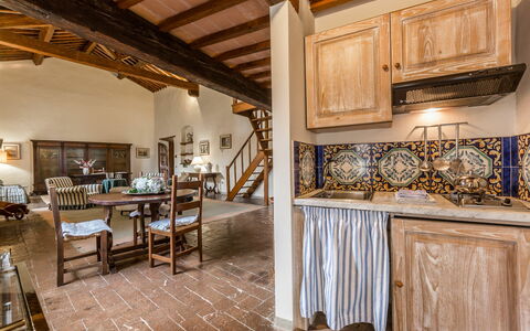 Alloggio Teatro: Cucina, Sala da pranzo, Soggiorno