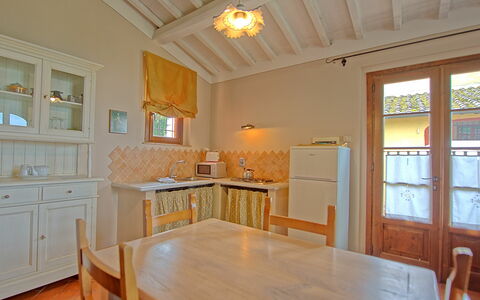 Alloggio Tiglio: Cucina, Sala da pranzo, Soggiorno