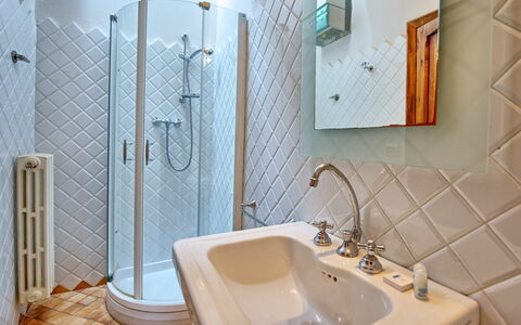 Alloggio Montegufoni 19b: Bagno