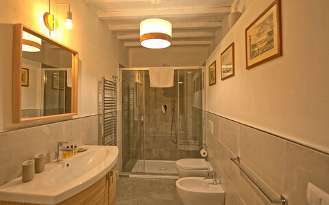 Alloggio Montegufoni 27: Bagno