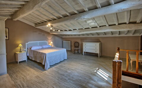 Alloggio Montegufoni 28: Camera da letto