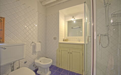 Alloggio Montegufoni 13: Bagno
