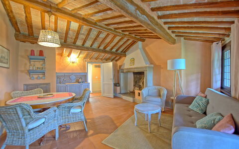 Alloggio Montegufoni 11: Cucina, Sala da pranzo, Soggiorno