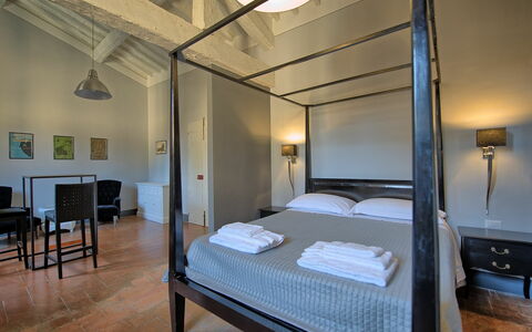 Alloggio Montegufoni 22: Camera da letto