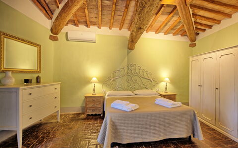 Alloggio Montegufoni 29: Camera da letto