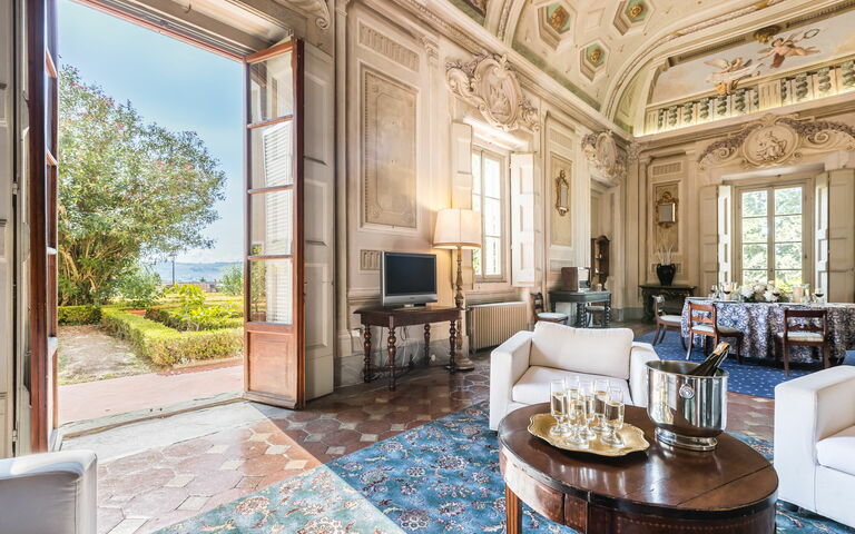 Alloggio Galleria: Sala da pranzo, Soggiorno