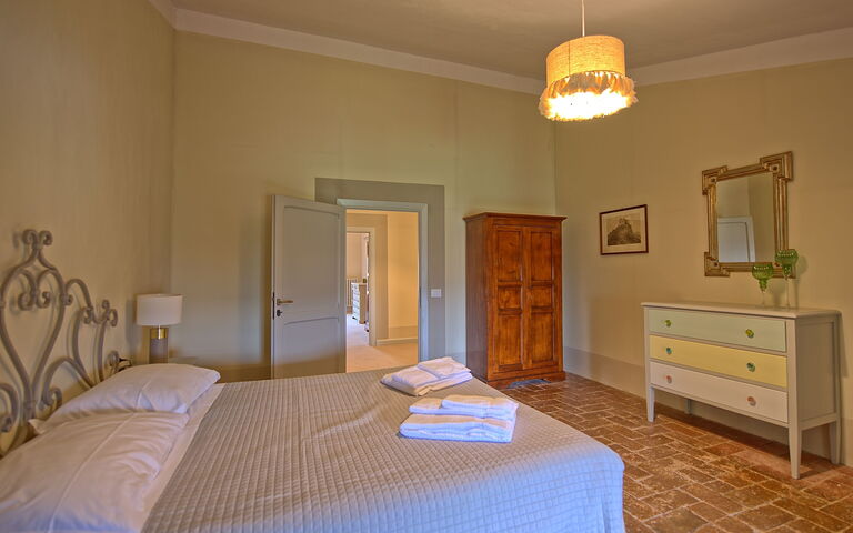 Alloggio Montegufoni 27: Camera da letto