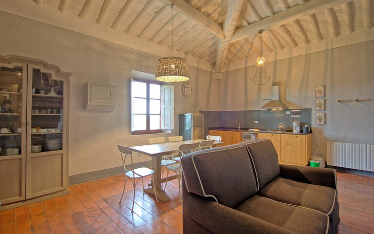 Alloggio Acciaioli 14: Cucina, Sala da pranzo, Soggiorno