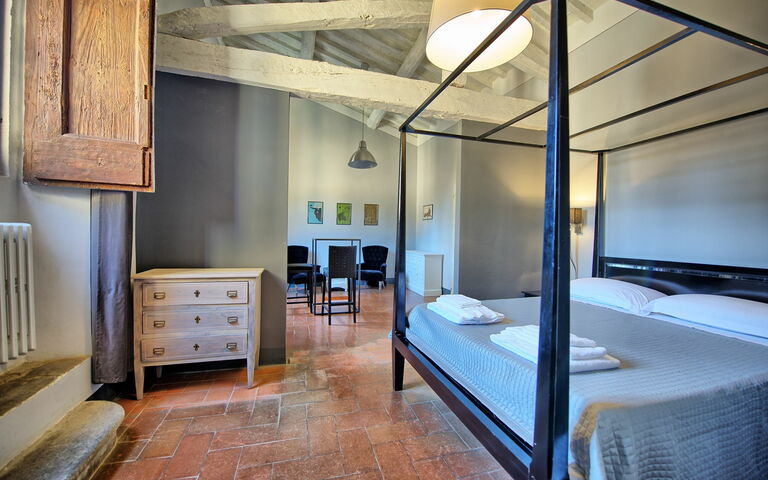 Alloggio Montegufoni 22: Camera da letto