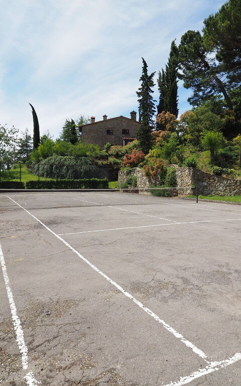 Cornocchio: all'aperto, Attività