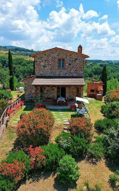 Castelmuzio: all'aperto