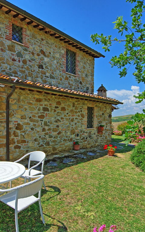 Castelmuzio: all'aperto, Giardino