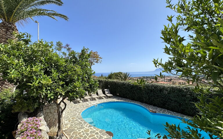 Castellammare: Esterni, Piscina, Vista Panoramica