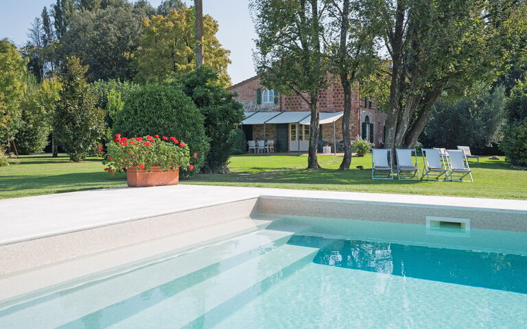 Villa Fontine: all'aperto, Piscina