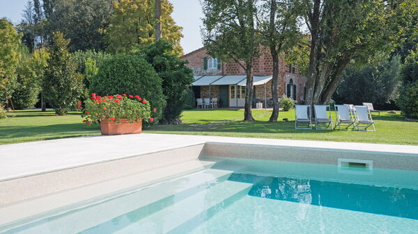 Villa Fontine: all'aperto, Piscina