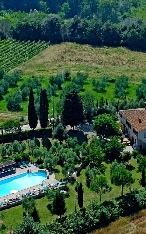 Montelopio: Piscina, Vista Panoramica