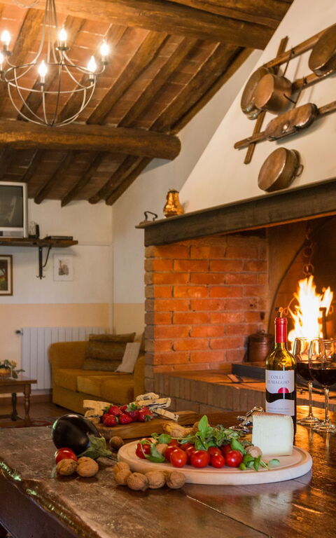 Montelopio: Attività