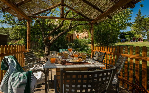 Alloggio Montelopio 7: all'aperto, Giardino