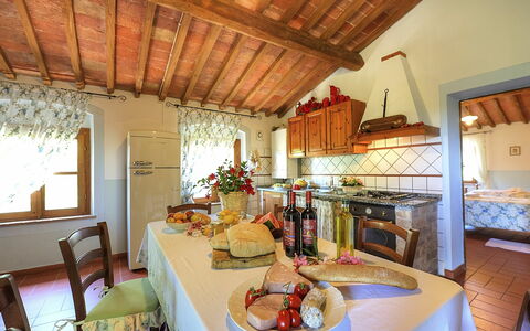 Alloggio Montelopio 4: Cucina, Sala da pranzo