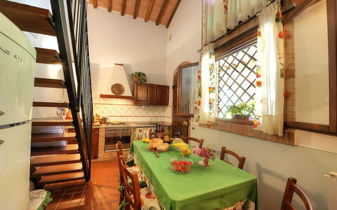 Alloggio Montelopio 5: Cucina, Sala da pranzo, Soggiorno