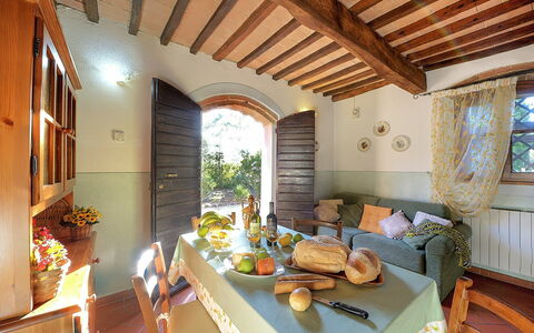 Alloggio Montelopio 2: Cucina, Sala da pranzo, Soggiorno