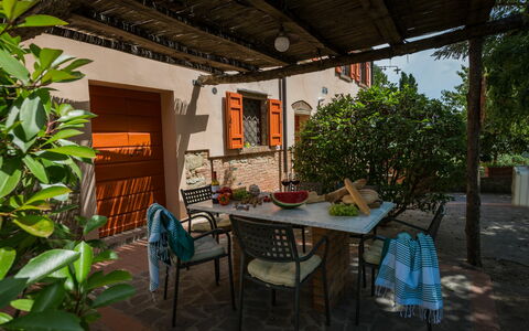 Alloggio Montelopio 3: all'aperto