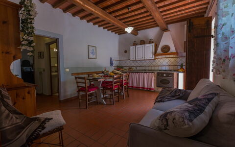 Alloggio Montelopio 3: Cucina, Sala da pranzo, Soggiorno