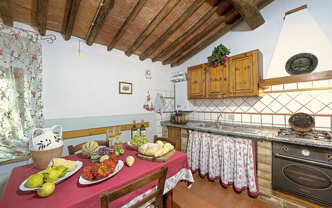 Alloggio Montelopio 8: Cucina, Sala da pranzo, Soggiorno