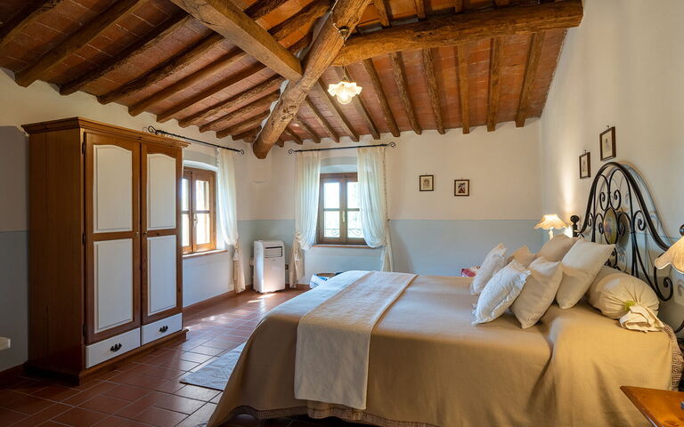 Alloggio Montelopio 4: Camera da letto