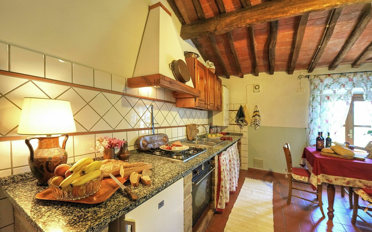 Alloggio Montelopio 7: Cucina, Sala da pranzo, Soggiorno