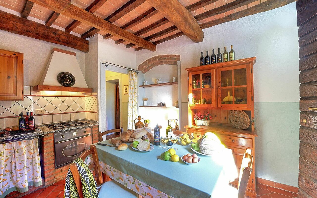 Alloggio Montelopio 2: Cucina, Sala da pranzo, Soggiorno