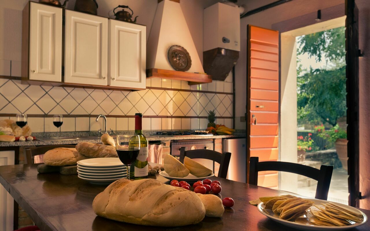 Alloggio Montelopio 3: Cibo, Cucina, Sala da pranzo, Soggiorno