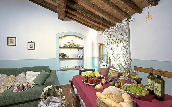 Alloggio Montelopio 8: Cucina, Sala da pranzo, Soggiorno