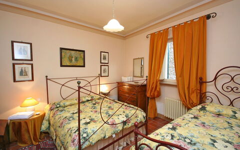 Alloggio Santo Agostino Glicine: Camera da letto